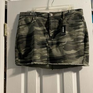 Express Camo Skirt